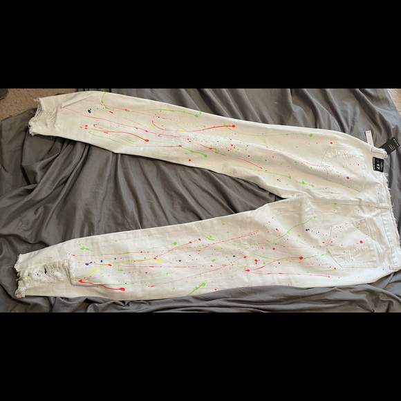 ✨HP✨ Paint Splatter Pants - Picture 3 of 4